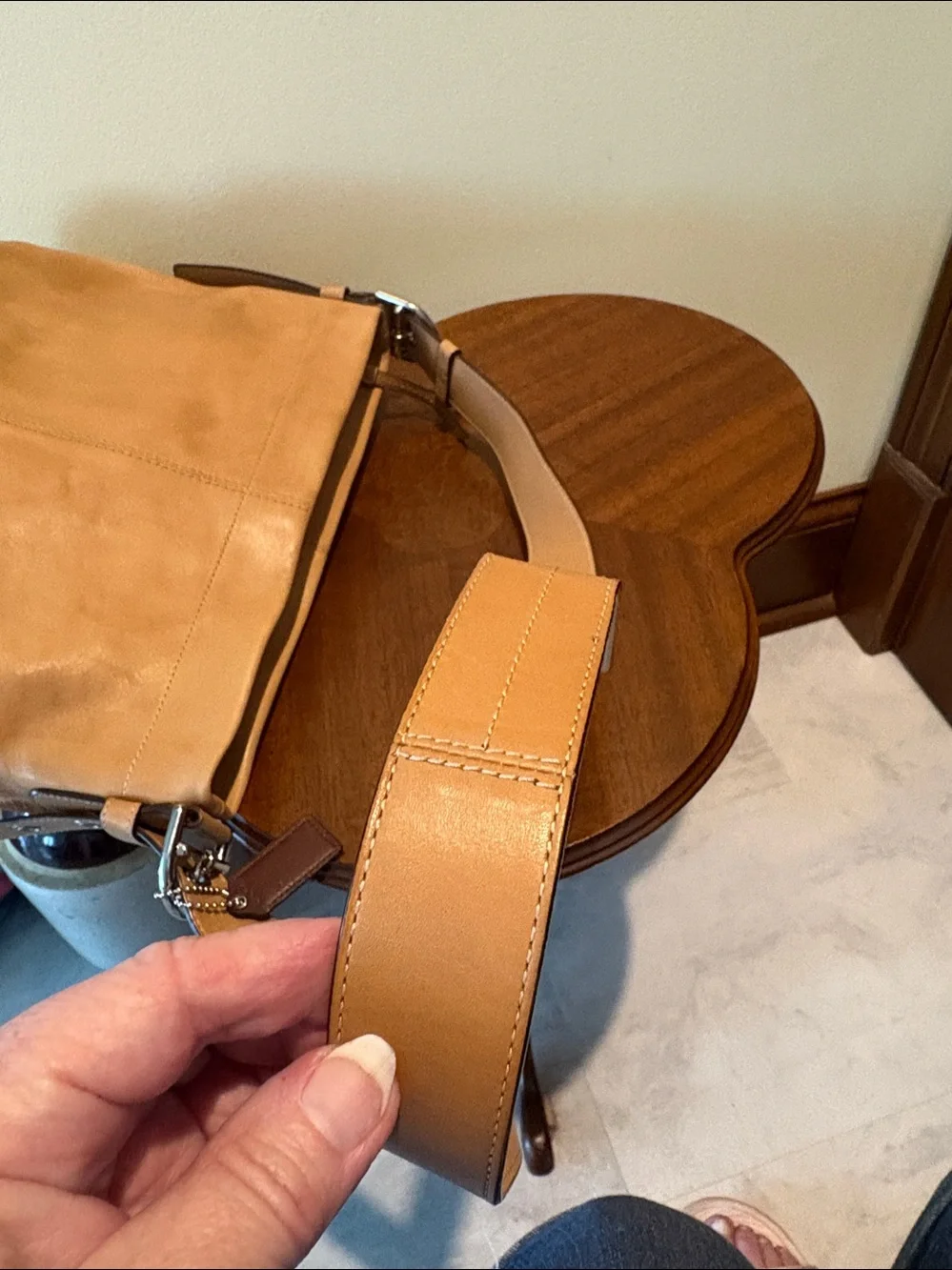 Coach SoHo F15084  convertible bag  shoulder /Crossbody  smooth leather tan EUC